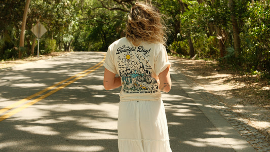 'It's A Beautiful Day!' Tee (Ivory)